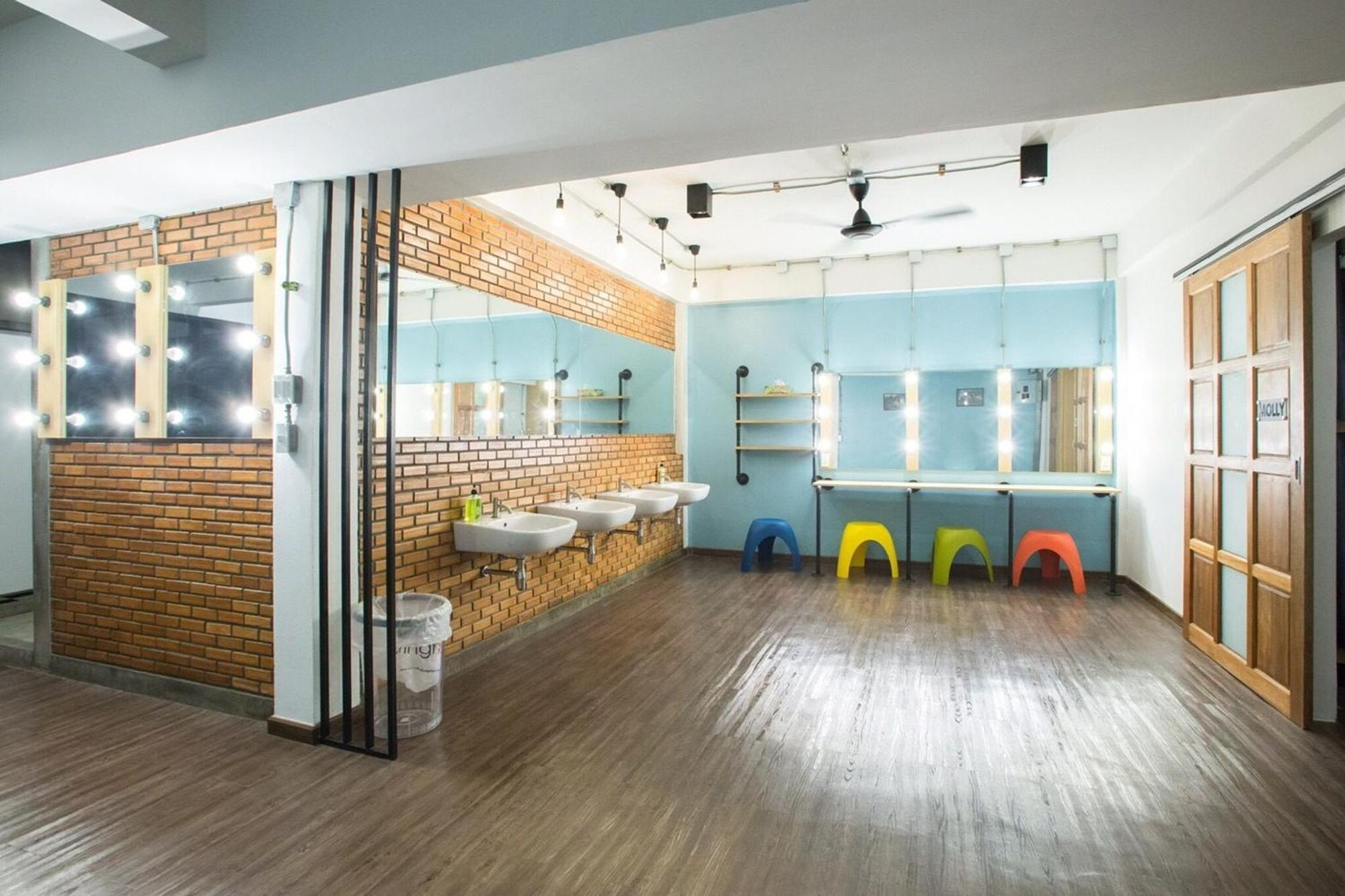 Vestique Hostel Chiang Mai Eksteriør billede