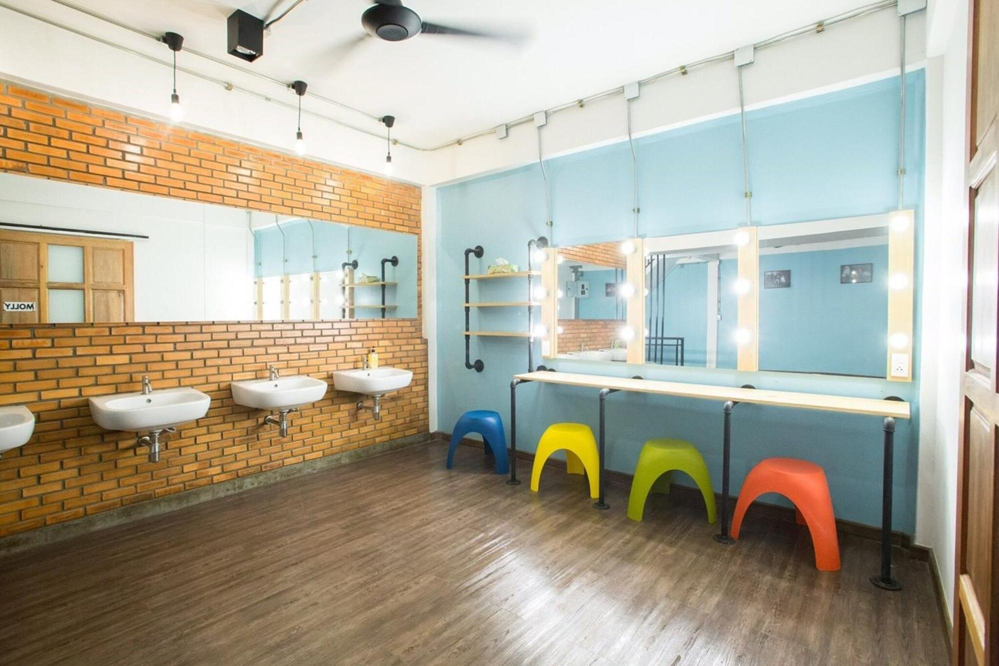 Vestique Hostel Chiang Mai Eksteriør billede