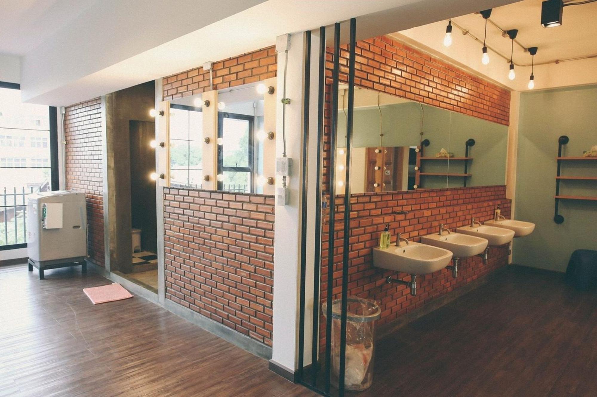 Vestique Hostel Chiang Mai Eksteriør billede