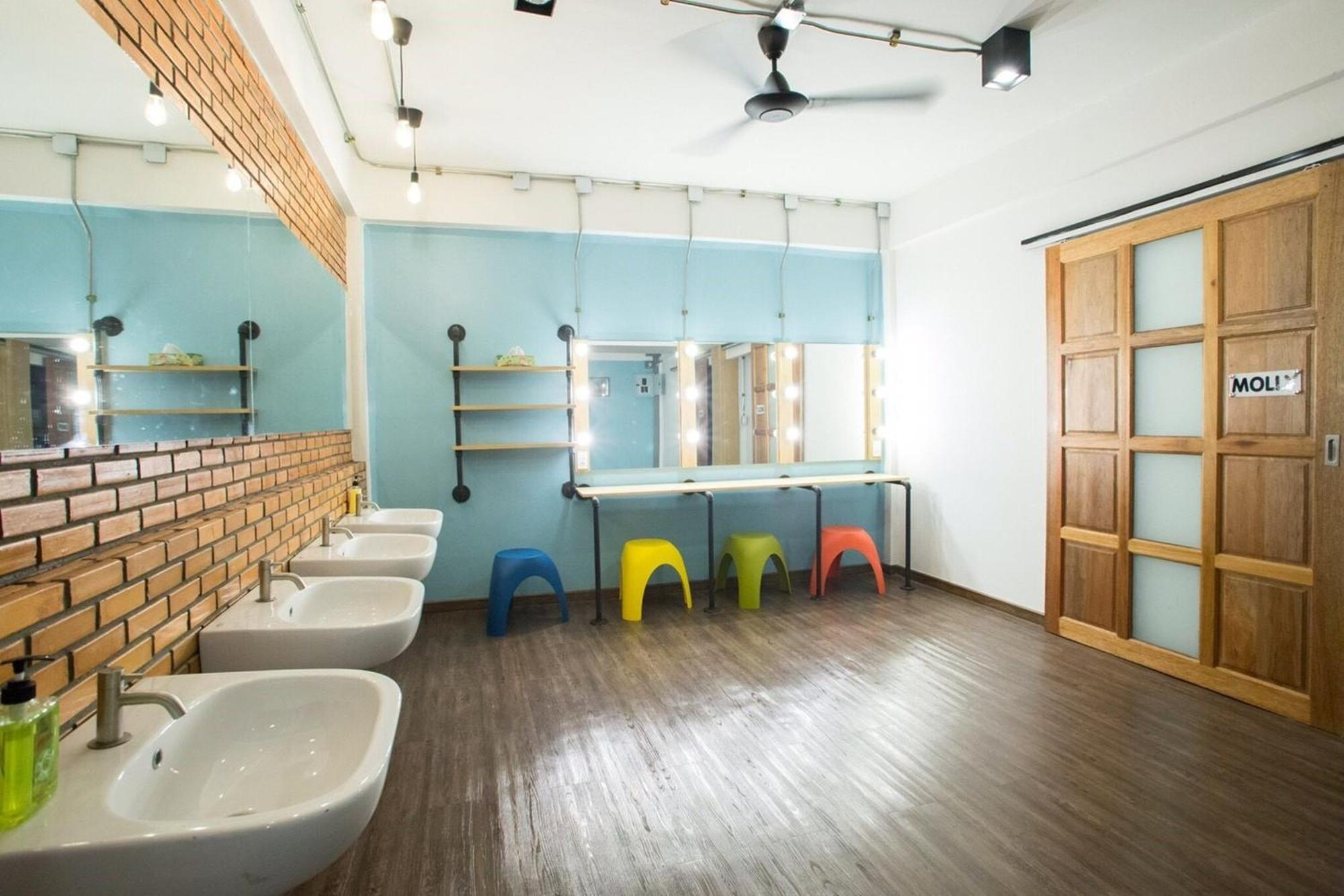 Vestique Hostel Chiang Mai Eksteriør billede