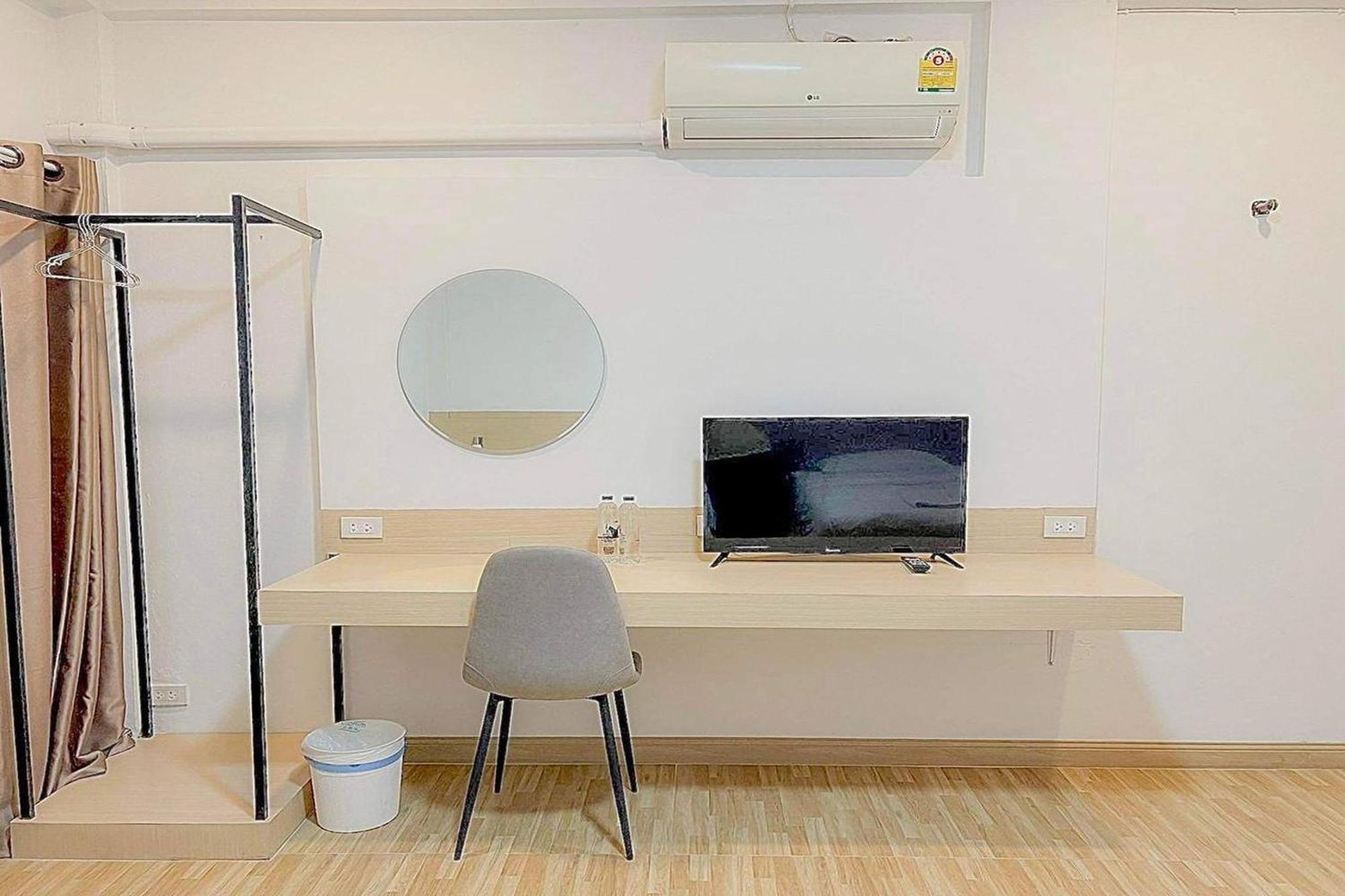 Vestique Hostel Chiang Mai Eksteriør billede